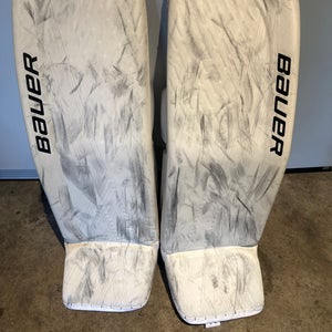 XL 2020 Bauer Ultrasonic Goalie Leg Pads (Used)