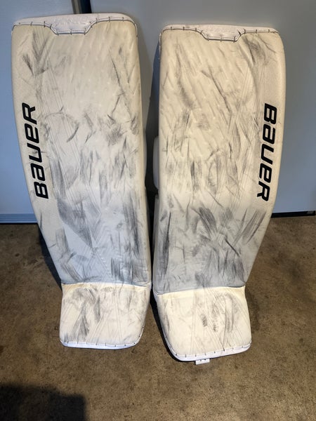 XL 2020 Bauer Ultrasonic Goalie Leg Pads (Used)