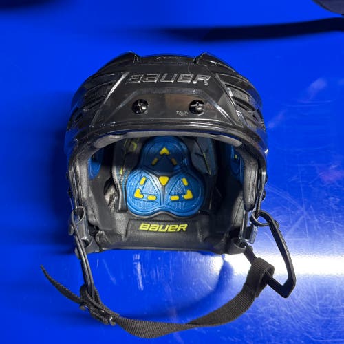 Small Bauer Re-Akt 150 Helmet (Used) Black