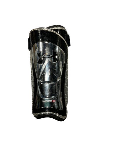 Used Under Armour Soccer Shin Guards Junior Grey SM 11834-S000041256