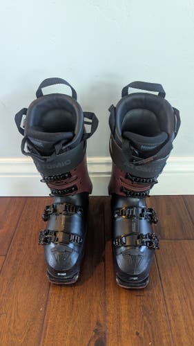 Mondo 25 & 25.5 Atomic Alpine Touring Hawx Ultra XTD 130 Ski Boots Stiff Flex (Used)