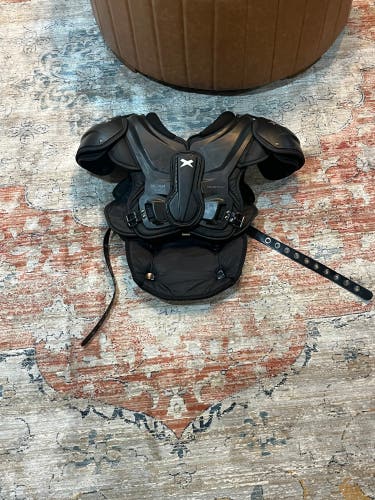 Medium Adult Xenith Velocity 2 Shoulder Pads (Used)