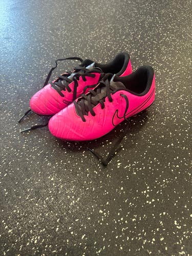 Used Nike Soccer Cleats Pink Junior 03 11849-S000032360