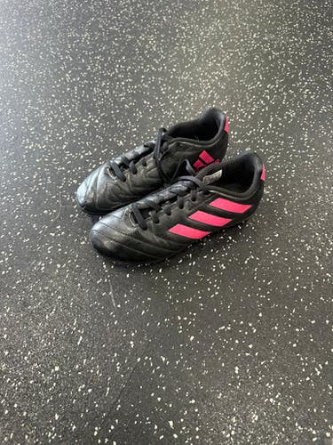 Used Adidas Soccer Cleats Black Junior 01.5 11849-S000032388