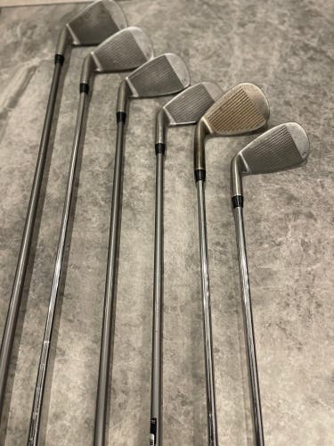 2019 US Kids Golf US Kids Tour Series 57" Right Handed Iron Set 6 Pieces Steel Shaft (Used)