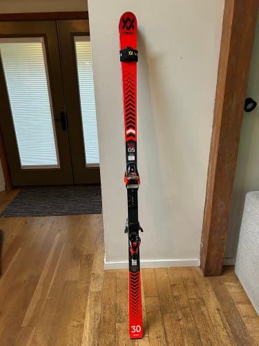 Women's 2023 Volkl 188 cm Racetiger GS Skis With Bindings Max Din 18 (Used)