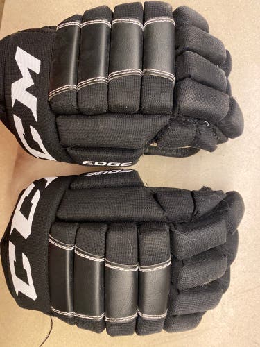 CCM Edge Gloves 11" (Used)