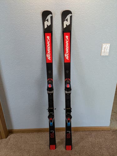 157 cm Nordica Dobermann GSJ Skis With Bindings Max Din 10 (Used)