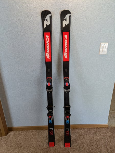157 cm Nordica Dobermann GSJ Skis With Bindings Max Din 10 (Used)