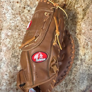 Nokona RH First Base Baseball Glove 14" (New)