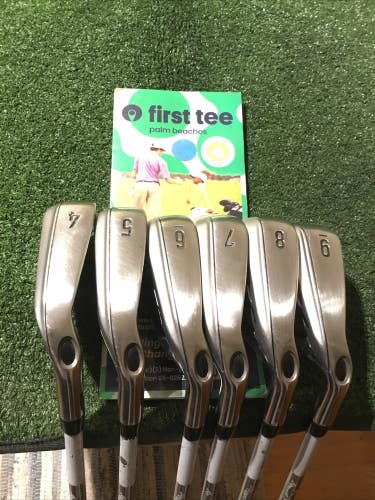 Callaway XHOT Irons Set (4-9 Irons) Regular SpeedStep 85 Steel Shafts (+1)
