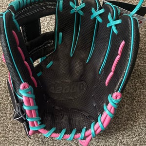Wilson A2000 RH Infield Baseball Glove 11.5" (New)