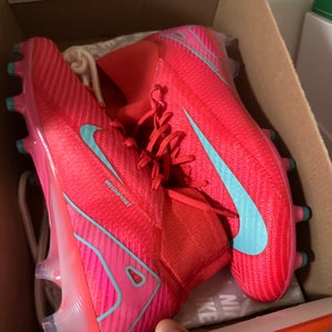 Pink Men's Size M 9.0 (W 10.0) Nike Cleats (New)