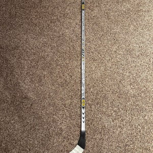 Senior Easton Synergy Classic Right Handed Hockey Stick P92 (Used)