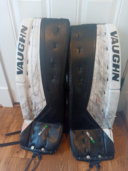 30" Vaughn Ventus SLR2 Goalie Leg Pads (Used)