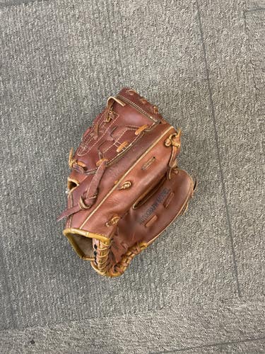 Used Wilson RICHIE ZISK GLOVE BB/SB Glove RH Throw Brown 10" 11614-S000222983
