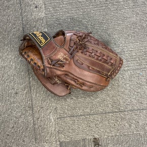 Used Wilson BALL HAWK BB/SB Glove RH Throw Brown 10" 11614-S000222984
