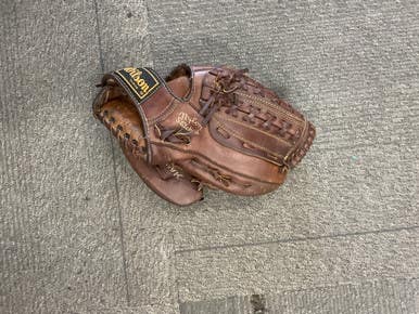 Used Wilson BALL HAWK BB/SB Glove RH Throw Brown 10" 11614-S000222984