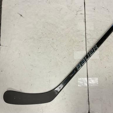 Used Bauer NEXUS 1N Junior One Pce Right Grip Black And Carolina Blue 52 Flex 11855-S000192138