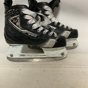 Used CCM U 06 Junior Hockey Skate Junior 01 11823-S000034755