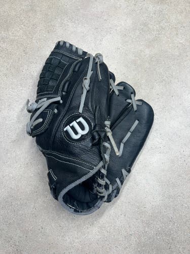 Wilson A600 RH Infield Baseball Glove 12" (Used)