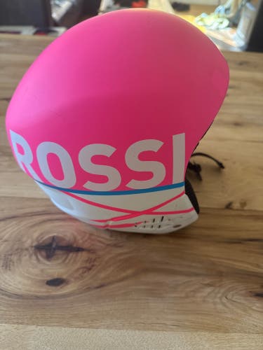 Rossignol Women’s Skiing Helmet- Size 58 (BH7)
