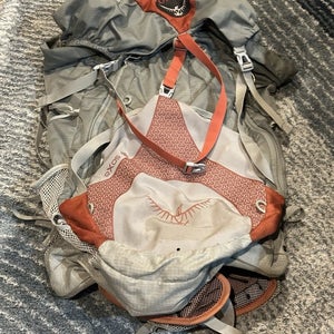 Osprey Exos 58L Large Ultralight BackpackElite Performance Exceptional Design