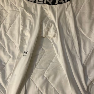 White Small Adult Unisex Under Armour Compression (Used)