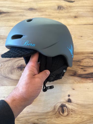 Bern Berkeley Ski Snowboard Helmet Small (54-55.5cm) - New! Audio hookup as well