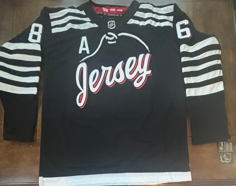 New Jersey Devils #86 Jack Hughes Hockey Black Stitched Jersey Adult XL (54)