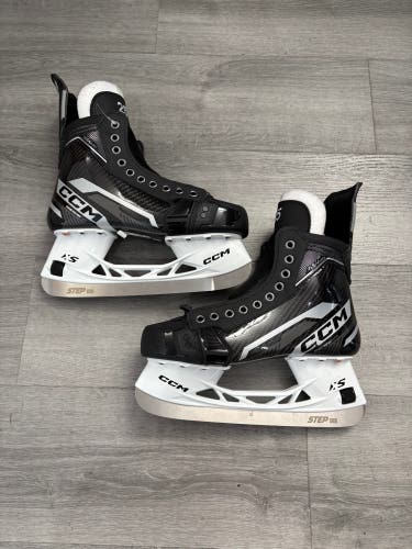 New CCM AS-V Pro Hockey Skates Regular Width Pro Stock Kiviranta 8