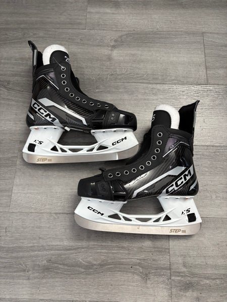 New CCM AS-V Pro Hockey Skates Regular Width Pro Stock Kiviranta 8