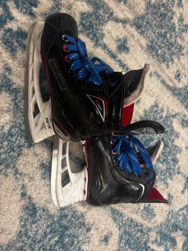Bauer Vapor X500 Hockey Skates Size 1.5 (Used)