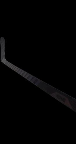 Warrior Alpha LX2 Pro RH Pro Stock Hockey Stick 85 Flex P28 NHL New URA QR6 Pro (13352)