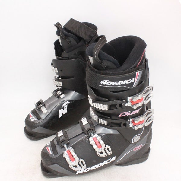 Nordica Cruise 60 Ski Boots - Size 8.5 / Mondo 26.5 Used