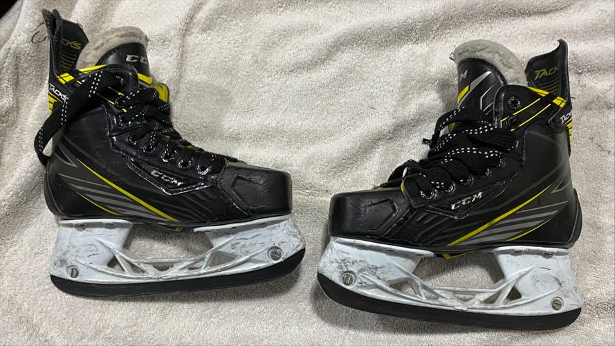 Junior Used CCM Tacks 5092 Hockey Skates D&R (Regular) 2.0