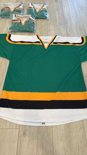 Hockey Player Jersey “LOT” Includes 16 Never Used Blank Jerseys (Green)