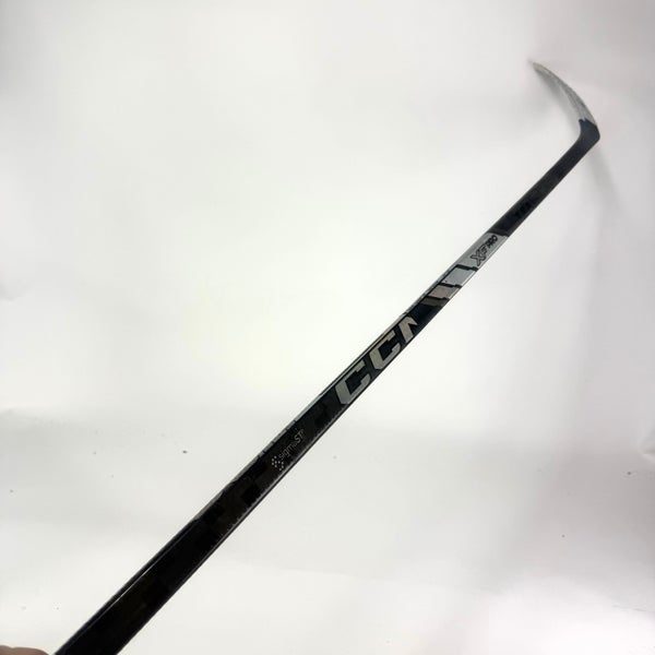 Repaired Right Handed CCM XF Pro - 75 Flex - P28 Curve Grip #E448