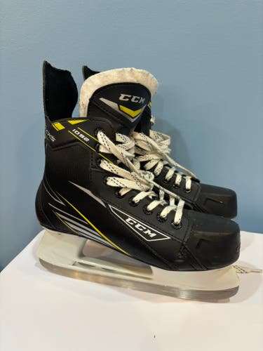 CCM Tacks 1092 Hockey Skates Regular Width 7 (Used)