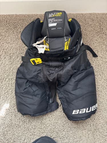 Men's Junior Medium Bauer Supreme Ultrasonic Hockey Pants (Used)