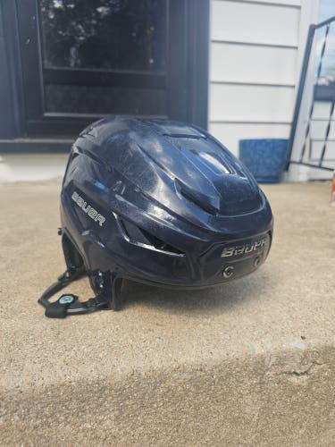 Large Bauer Hyperlite 2 Helmet (Used)