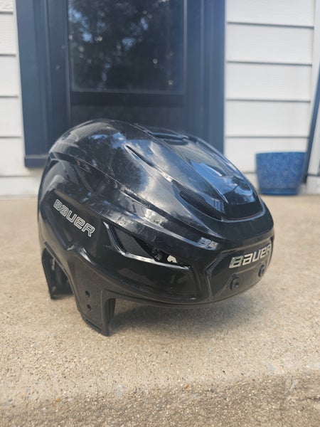 Large Bauer Hyperlite 2 Helmet (Used)