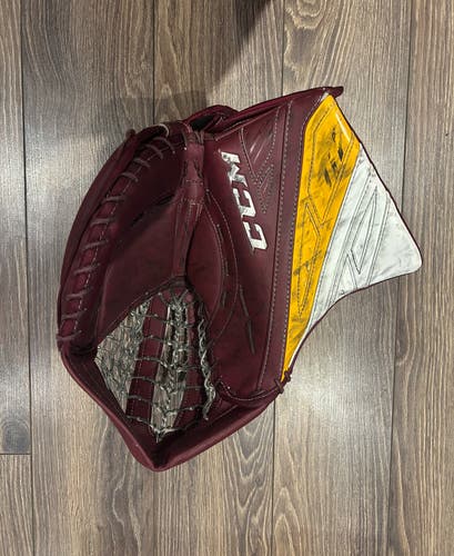 CCM EFLEX 4 Regular Pro Stock (Used)