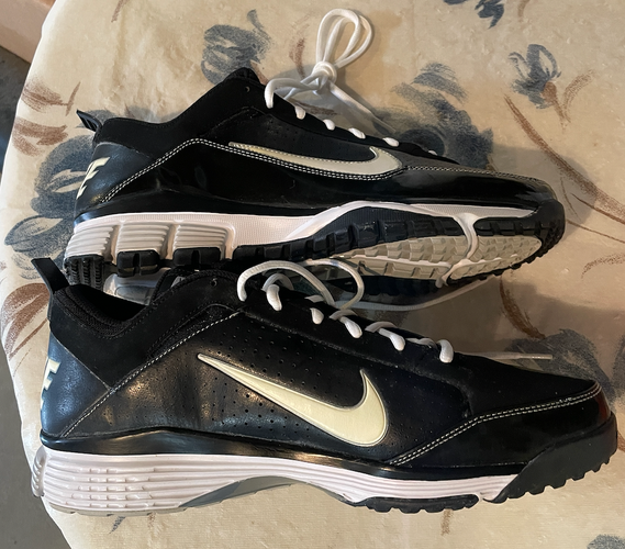 Nike 12 Men's Turf Shoes