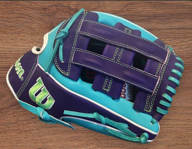 New! Wilson A2000 DW5 Baseball Glove 12" Teal/Purple