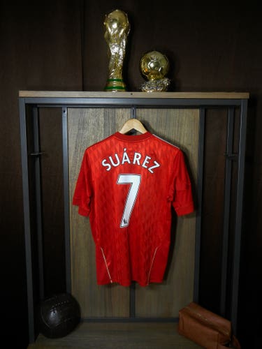 Liverpool 2011/2012 Home Jersey – Luis Suárez #7 – Youth XL – Red Adidas Shirt (MPN: P96689)