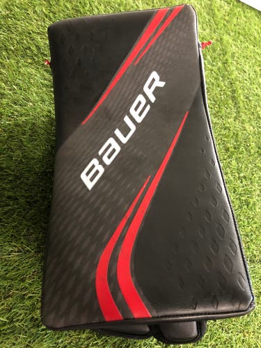 Black Senior Bauer 2X Pro Goalie Blocker Regular Pro Stock Corey Crawford (Used)