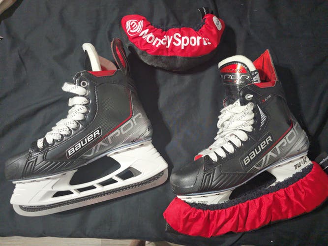 2024 Bauer Vapor X-Lite Hockey Skates Wide Width 6.5 (New) (never used)