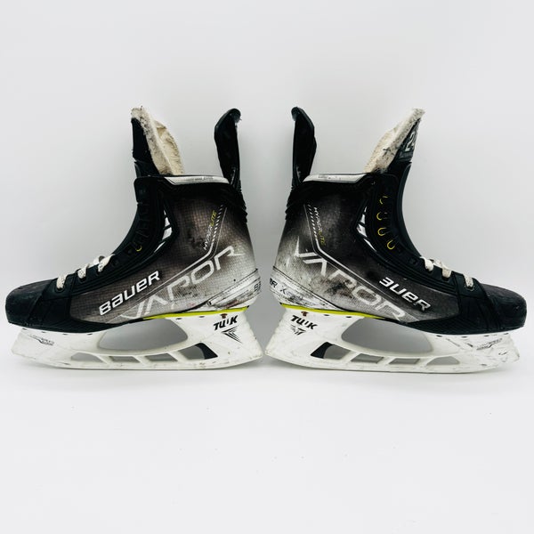 Bauer Vapor Hyperlite Hockey Skates- 9 Fit 2-280