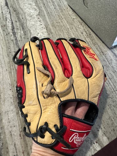 RH Rawlings Baseball Glove 11.5" (Used)